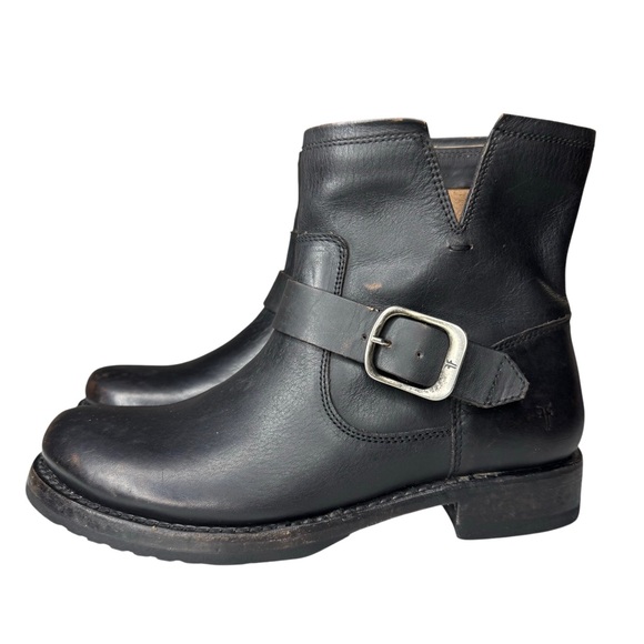 Frye Women's Veronica Bootie Distressed Brush Off Leather Moto Boots Black Sz 7B - Picture 1 of 9